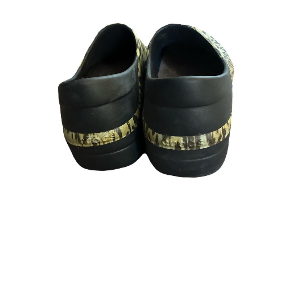 Crocs Neria Pro Work Clogs Leopard Size 10 , triple comfort , healthcare clogs - Picture 4 of 6